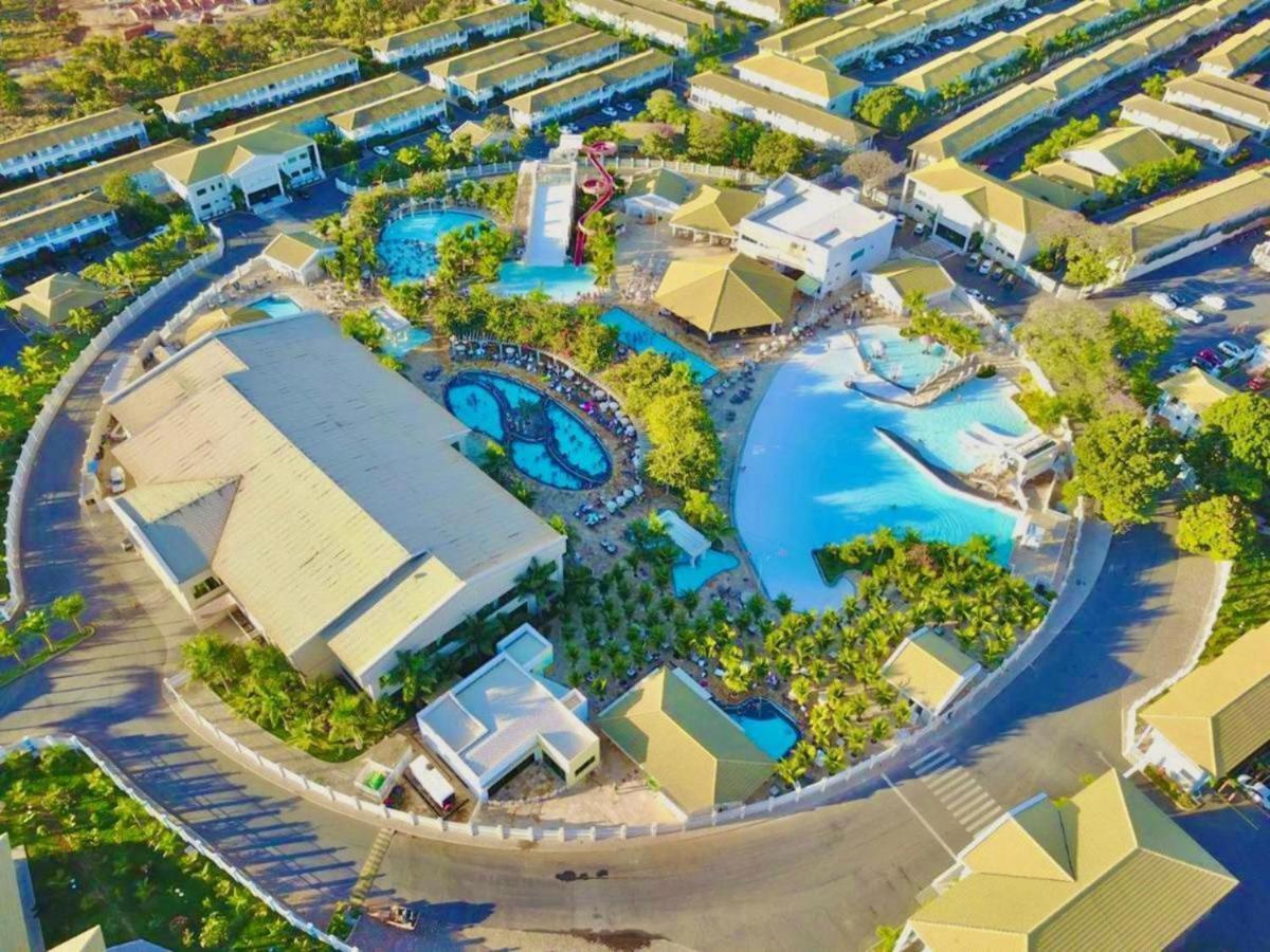 Lacqua Com Parque Aquatico 24 Dentro Do Apartment